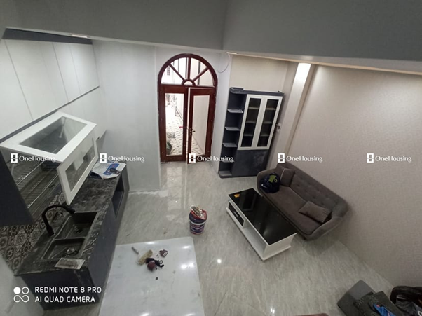 nha-mat-ngo-5-tang-duong-quoc-tu-giam-quan-dong-da-gia-bao-nhieu-onehousing-3