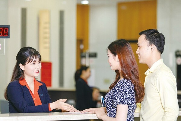 lai-suat-rut-truoc-han-khi-gui-tiet-kiem-tich-gop-sieu-linh-hoat-tai-sacombank-duoc-quy-dinh-the-nao-onehousing