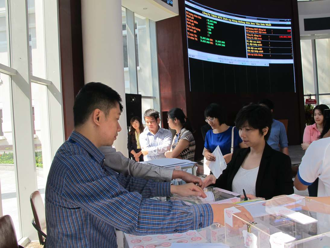 tim-hieu-ve-dau-gia-kieu-ha-lan-va-cach-thuc-dau-kieu-ha-lan-trong-ipo-dien-ra-nhu-the-nao-3