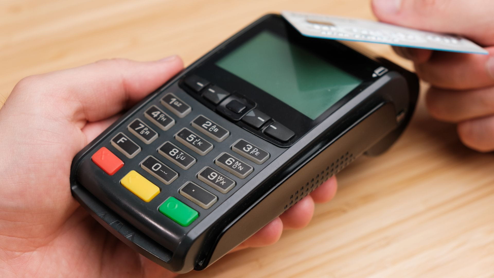 Sử dụng POS sẽ tăng tốc độ thanh toán và giảm nhầm lẫn