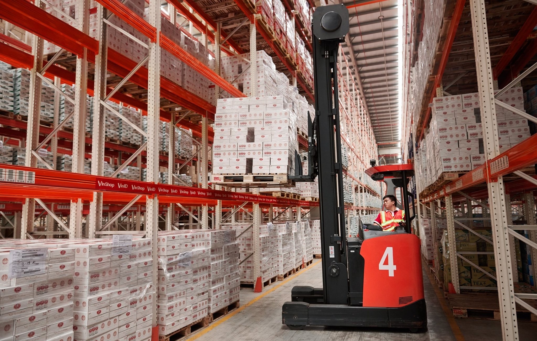 OneShop sở hữu 4 trụ cột chiến lược nhằm mang lại giá trị bền vững cho cộng đồng kinh doanh nhỏ lẻ Việt Nam