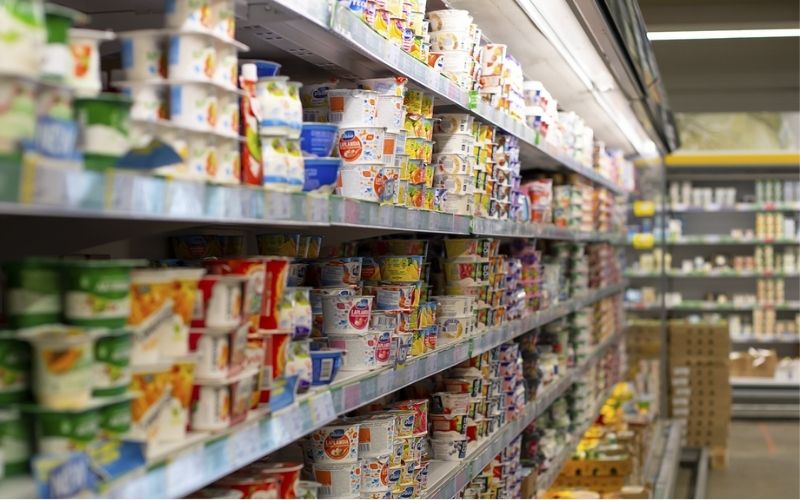 Công ty OneShop hoạt động trong lĩnh vực nào?