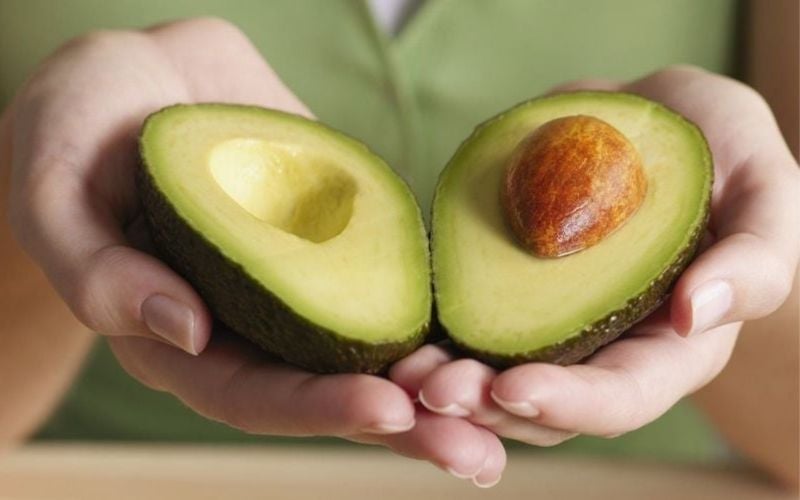 Quả bơ cung cấp enzyme lipase hỗ trợ tiêu hóa chất béo