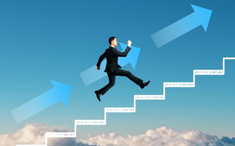 Hướng xuất hành Đông Bắc mang đến cho người tuổi Ngọ năng lượng vững vàng để thăng tiến trong công việc
