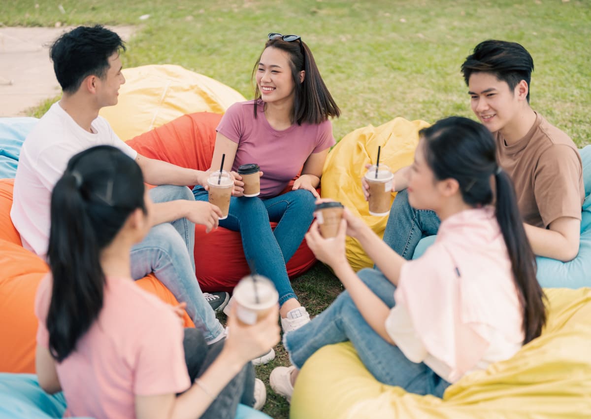Mở rộng kết nối giúp mệnh Thủy tăng sinh khí