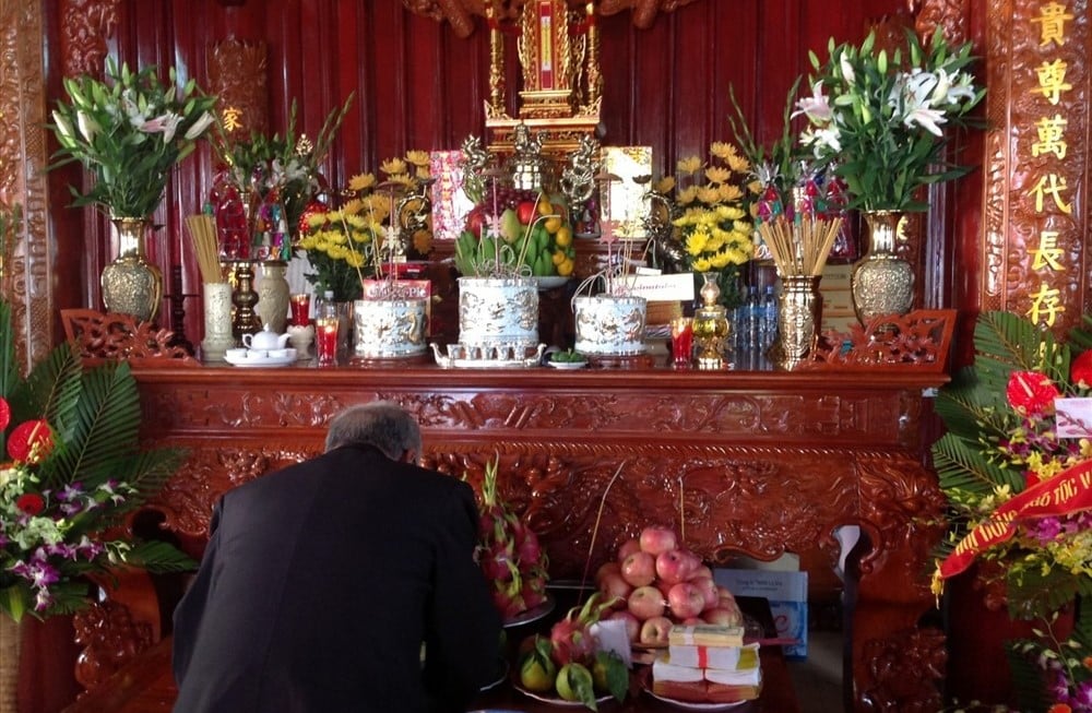 Lưu ý khi thắp hương ngày Tết Dương lịch