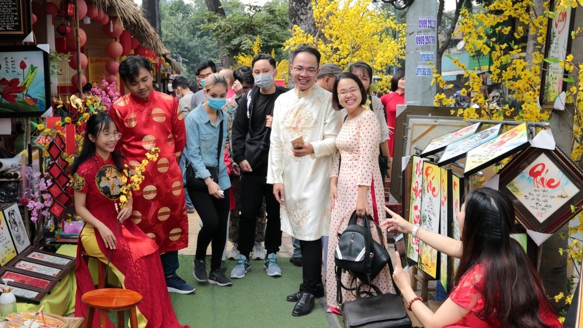 Xuất hành ngày giờ đẹp đầu năm giúp bạn có một năm may mắn