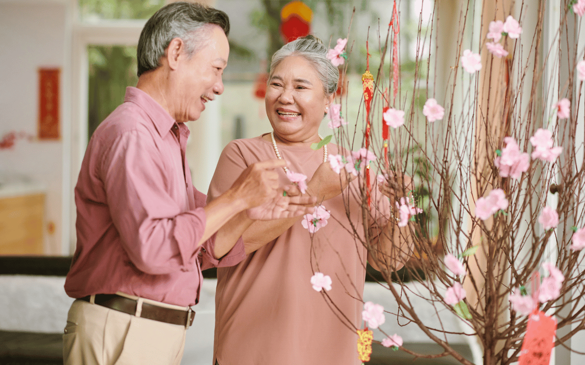 Lập xuân nên tặng nhau cành lộc hoặc cây xanh với mong muốn đem lại điều tốt lành