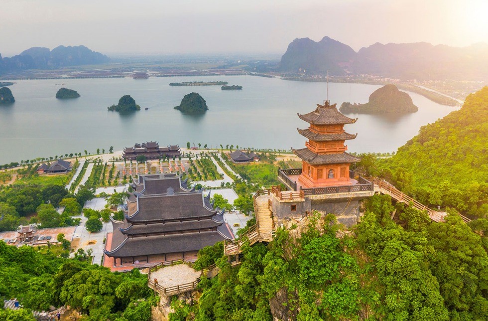 Chùa Tam Chúc là trung tâm du lịch tâm linh hàng đầu Việt Nam