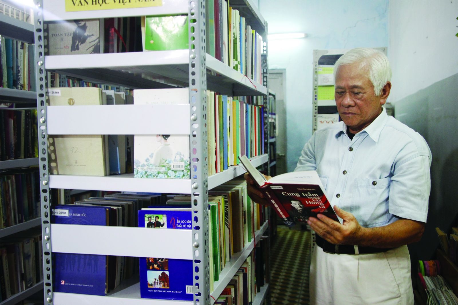 Chủ mạng nên duy trì việc đọc sách và đóng góp cho cộng đồng để duy trì niềm vui khi tận hưởng cuộc sống hưu trí