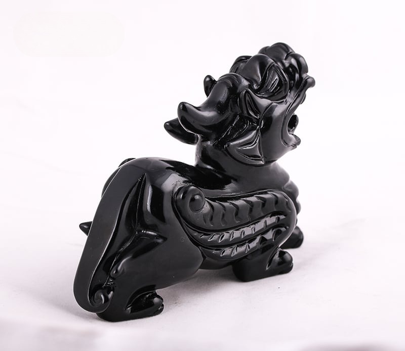 Tỳ Hưu Obsidian giúp bản mệnh thu hút tài lộc