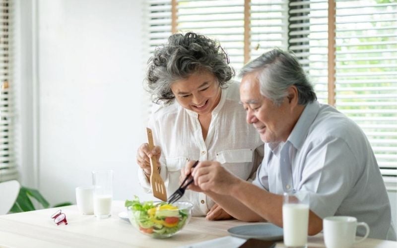 Sống chậm và tích đức là chìa khóa giúp tuổi Canh Tý hóa giải vận hạn năm 2026