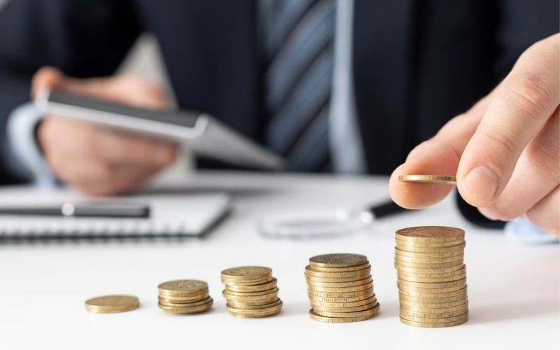 Tài lộc bền vững của nam mạng Kỷ Mão 1999 đến từ sự kiên định và thận trọng