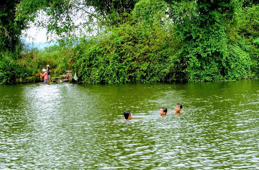 Bản mệnh gặp hạn liên quan đến sông nước