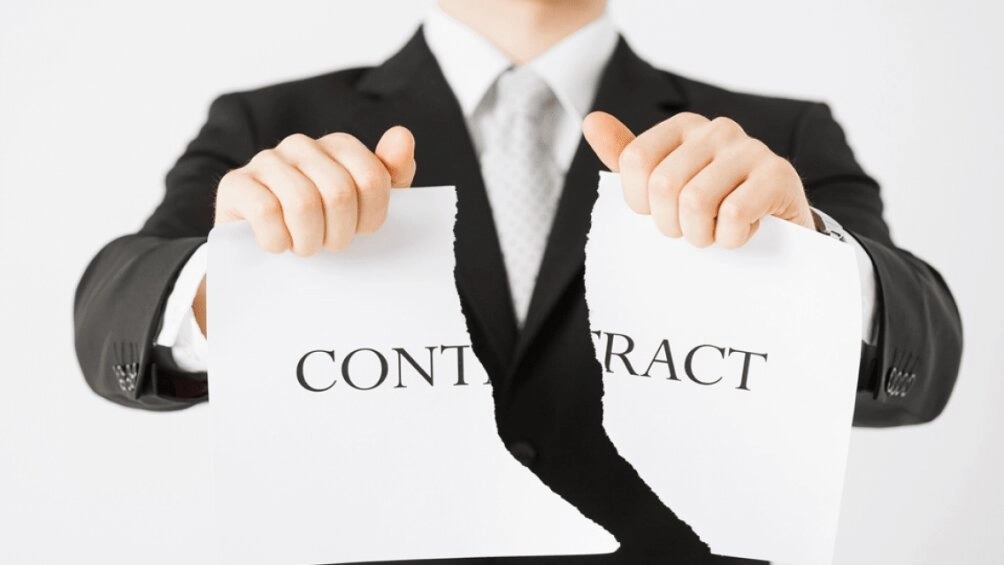 Nam Quý Sửu 1973 trong năm 2026 nên tránh ký kết hợp đồng lớn vào tháng 2, 6 và 11 âm lịch