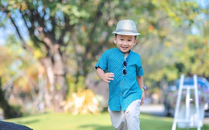 Năm 2026 vận trình của bé Canh Tý thuận lợi nhưng cần đề phòng thử thách nhỏ