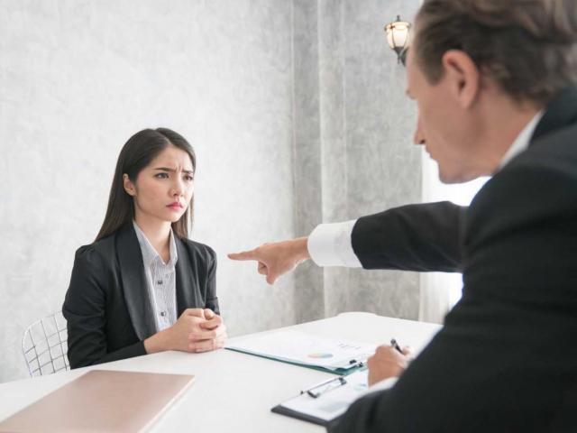 Bản mệnh cần cẩn trọng lời nói trong công việc năm 2026