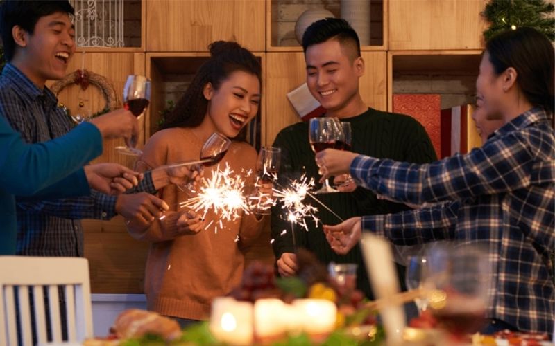 Chọn người xông đất hợp tuổi là cách đơn giản giúp nữ 1998 Mậu Dần mở đầu năm mới rực rỡ