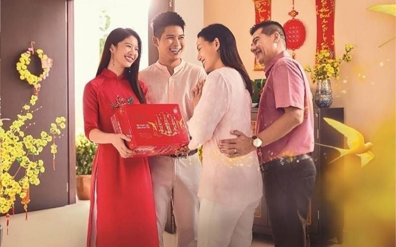 Chọn đúng người xông nhà giúp mở đầu năm mới vượng tài cho nữ gia chủ Kỷ Mão