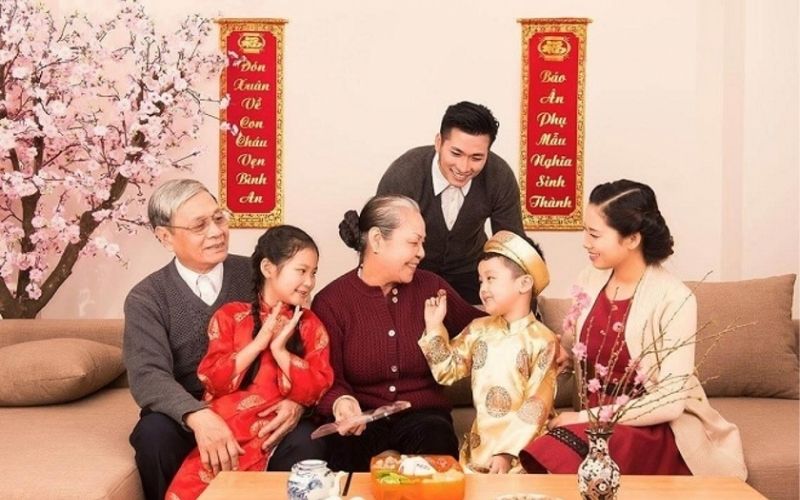 Khai xuân cát tường, đón lộc đầu năm với tuổi hợp xông nhà nữ Kỷ Mão 1999