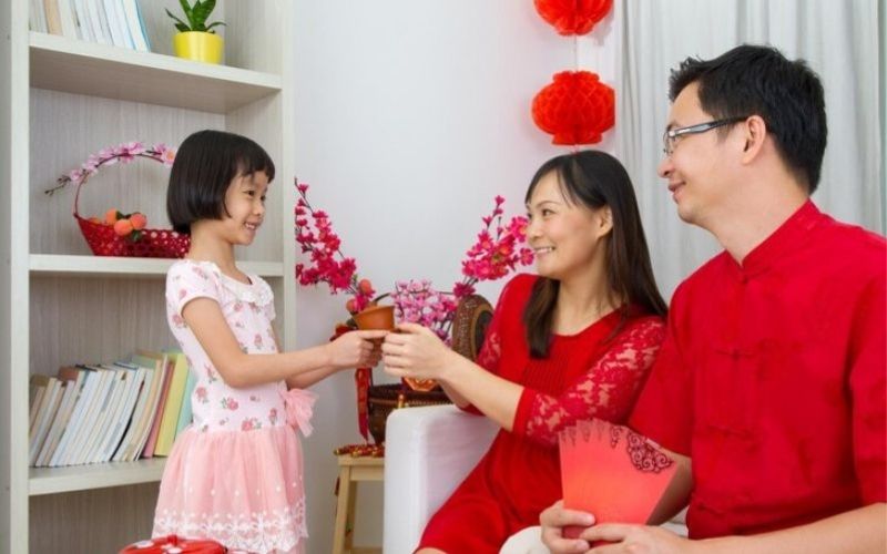 Mời đúng người hợp tuổi xông đất giúp nữ Nhâm Tý 1972 đón một năm mới hanh thông