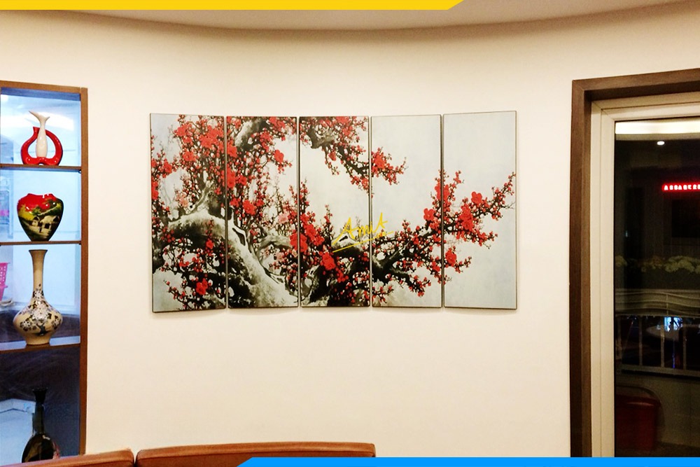 Tranh cành đào phát lộc đại diện cho sự trường thọ