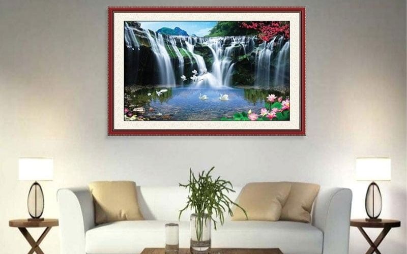 Tranh thác nước mang lại năng lượng tích cực cho không gian sống của tuổi Nhâm Ngọ