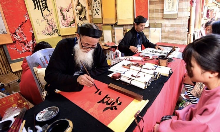 Thư pháp là biểu tượng của trí tuệ, nhân cách và đạo lý sống