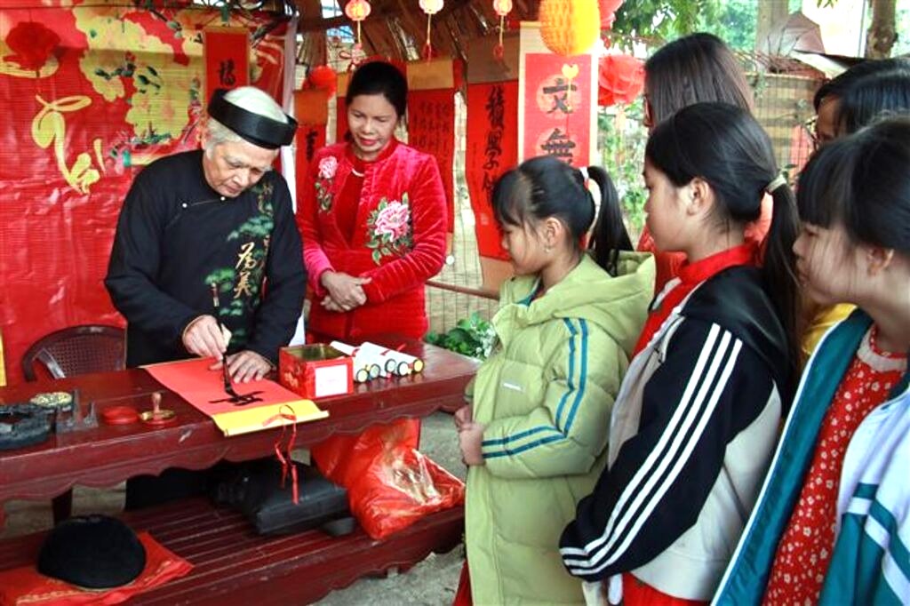 Xin chữ đầu xuân là một nét đẹp truyền thống của người Việt
