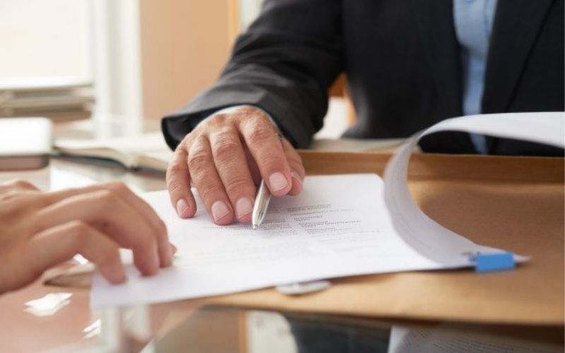 Trong 2026, tuổi Canh Tý nên tránh cưới hỏi hoặc ký kết hợp đồng lớn với các tuổi trên để giảm xung khắc