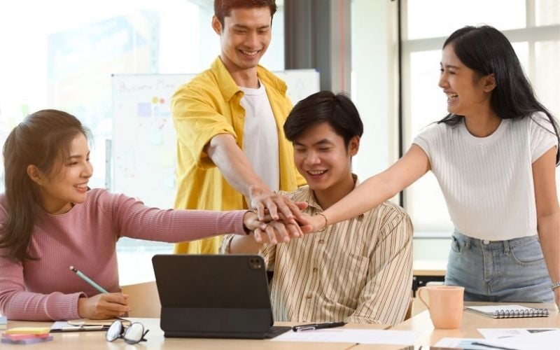 Tuổi Nhâm Thân nên ưu tiên kết hợp cùng những tuổi trong nhóm tam hợp để mọi điều hanh thôngTuổi Nhâm Thân nên ưu tiên kết hợp cùng những tuổi trong nhóm tam hợp để mọi điều hanh thông