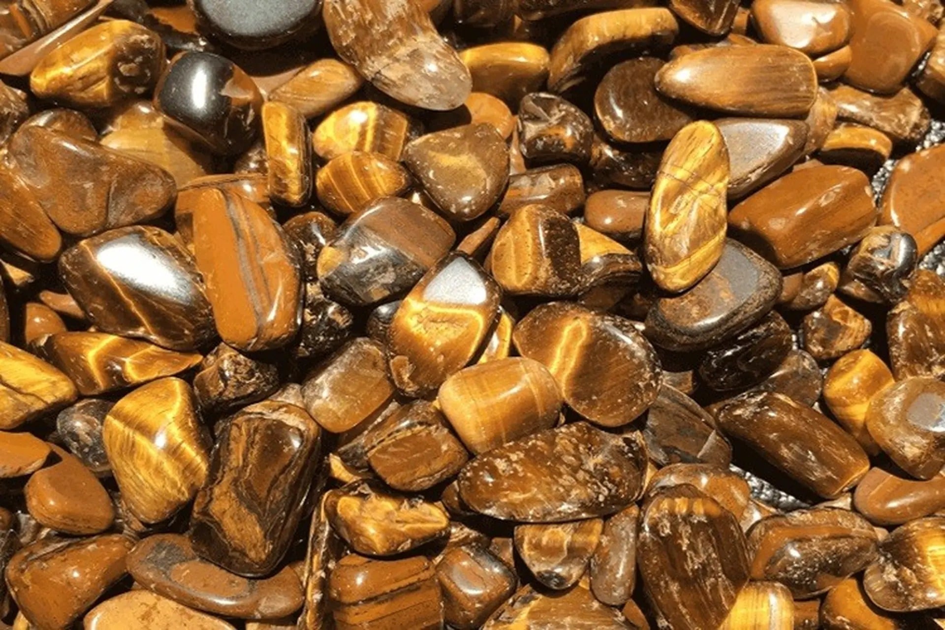 Đá Mắt Hổ hỗ trợ Bính Thân 1956 cân bằng cảm xúc