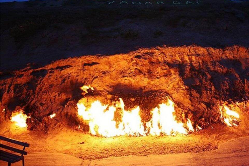 Đinh Dậu sinh năm 1957 thuộc Sơn Hạ Hỏa