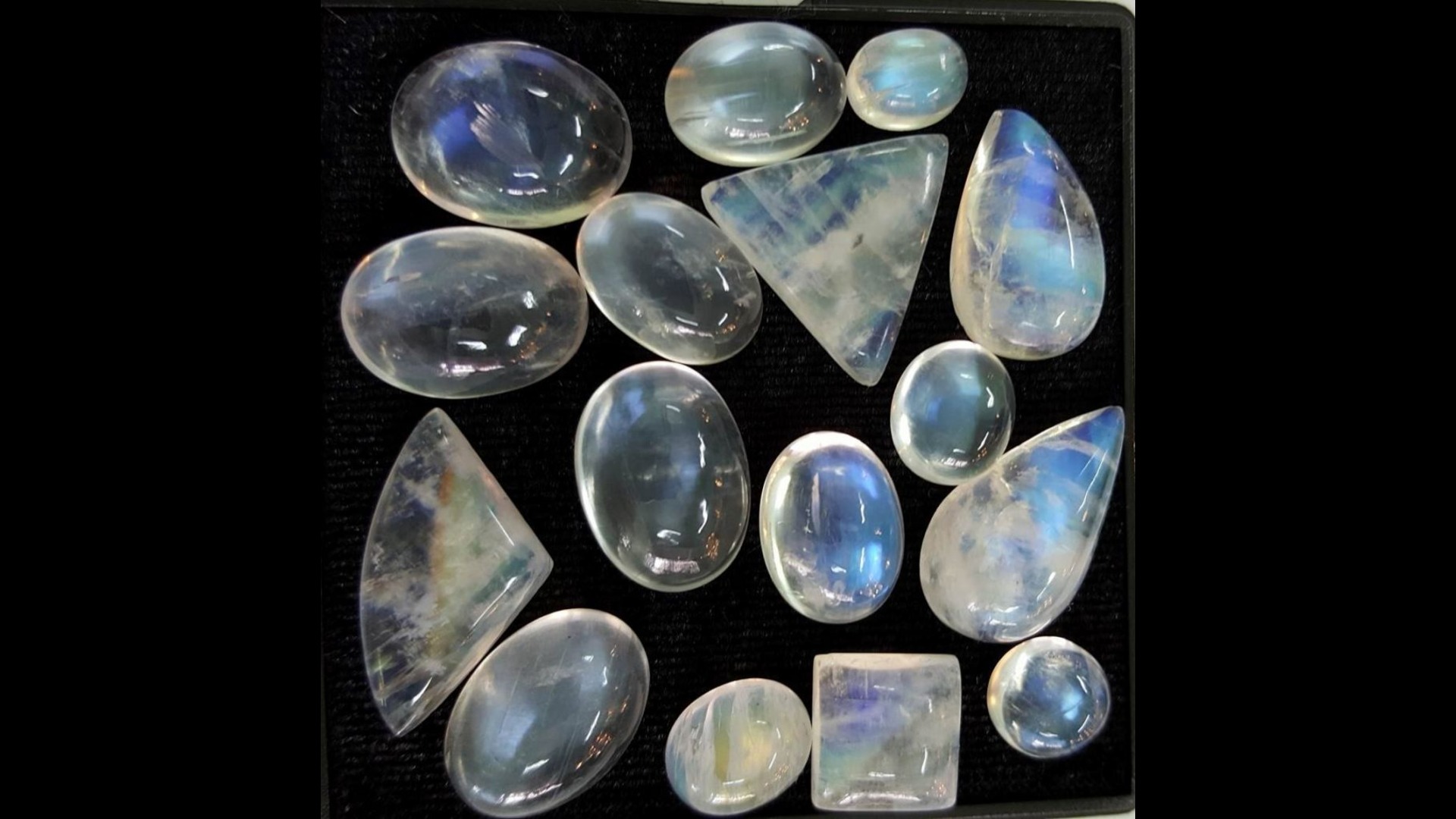 Đá mặt trăng giúp phát huy năng lực của sao Thái Âm