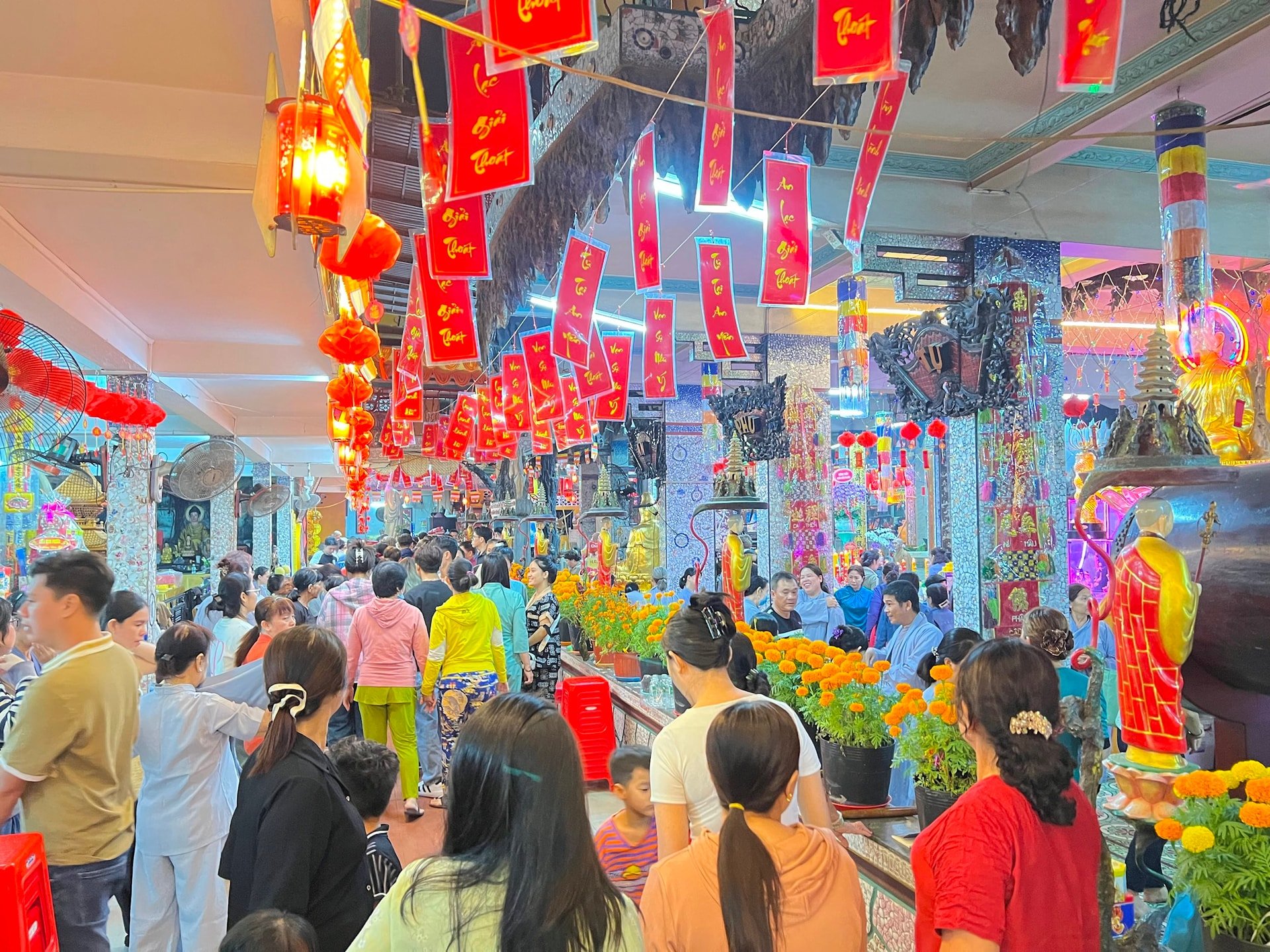 Cúng giải hạn đầu năm được nhiều người thực hiện nhằm hoá giải những vận xấu