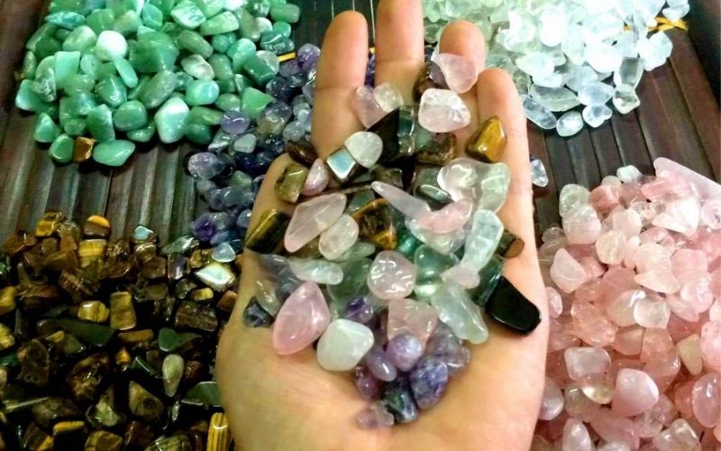 Sử dụng đá phong thủy hợp mệnh để hóa giải xui xẻo cho nữ mạng Bính Thìn