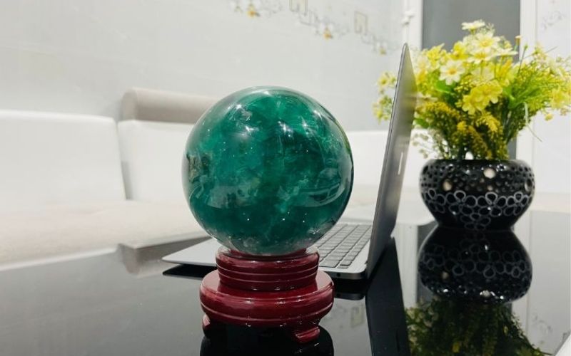 Một quả cầu đá nhỏ đặt đúng vị trí có thể trở thành “bùa may mắn” cho cả năm