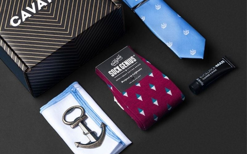 Cà vạt là món quà sang trọng, chỉn chu mà đầy ý nghĩa cho nam giới