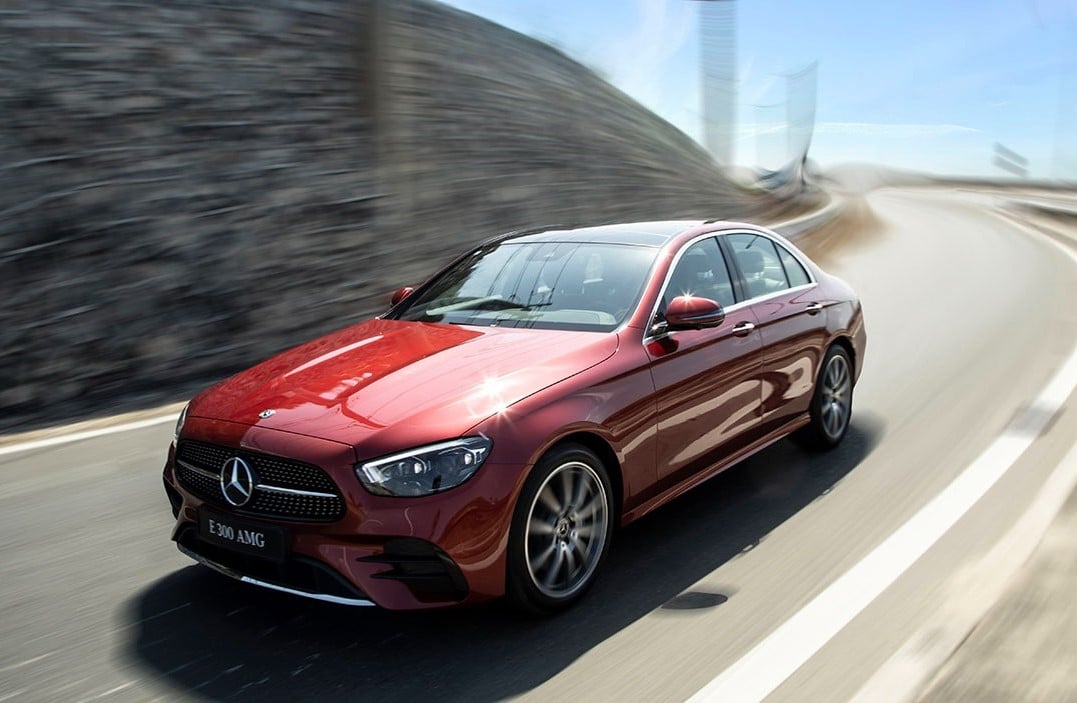 Màu đỏ mang đến năng lượng mạnh mẽ, sự tự tin và cảm giác an tâm khi lái xe