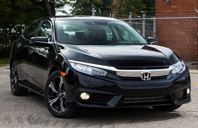 Nữ mạng tuổi Kỷ Tỵ nên chọn xe màu đen, xanh dương hoặc xanh lá