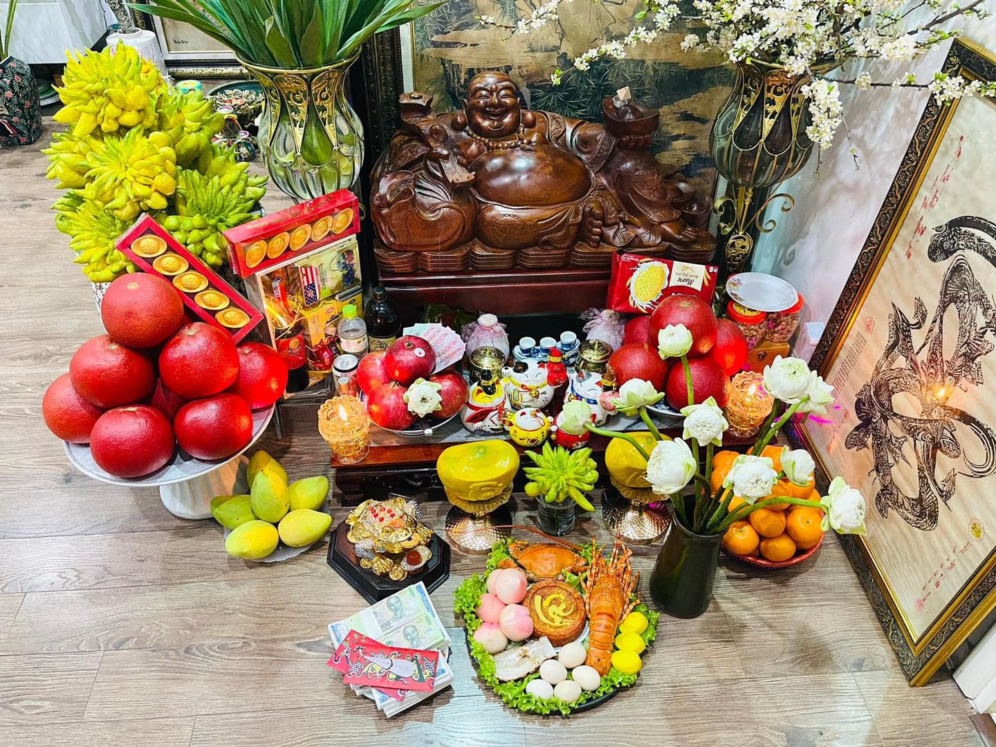 Mâm cúng Thần tài cần được bày trí gọn gàng