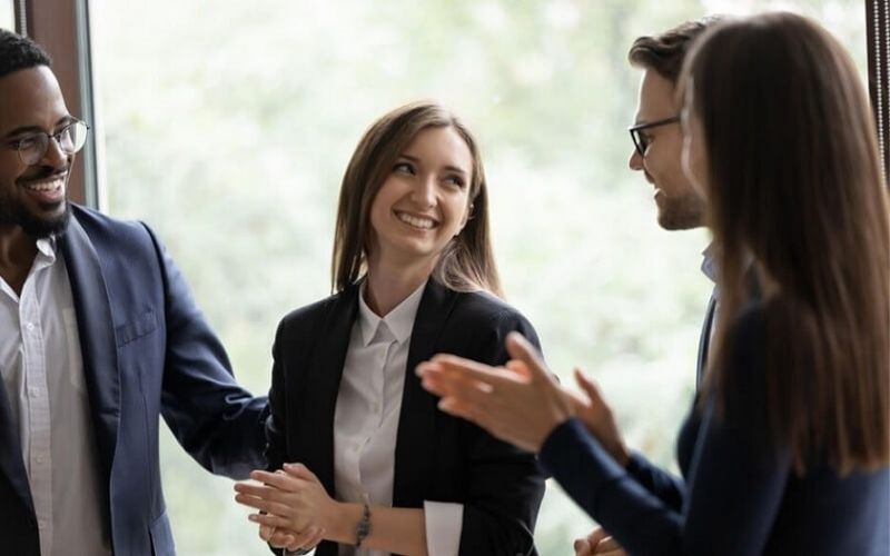 Hạn chế màu sắc tương khắc giúp cuộc sống nữ Đinh Mão thuận lợi, hanh thông