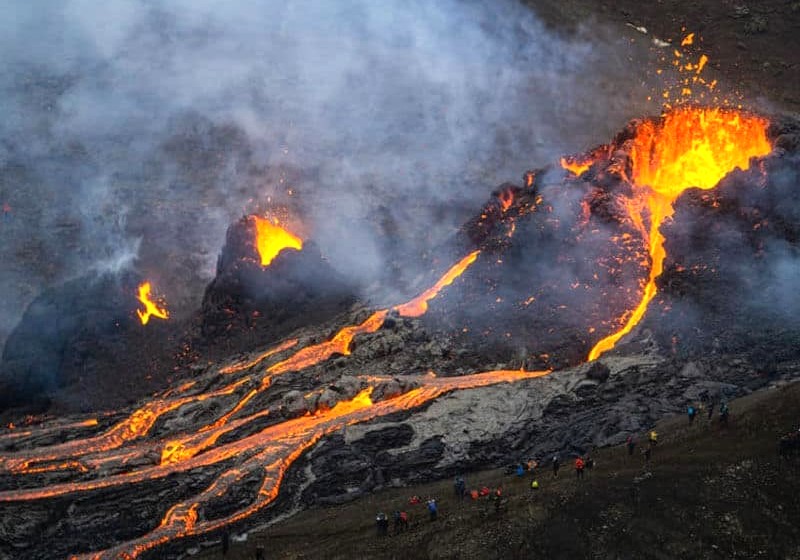 Nam sinh năm 1994 thuộc nạp âm Sơn Đầu Hỏa