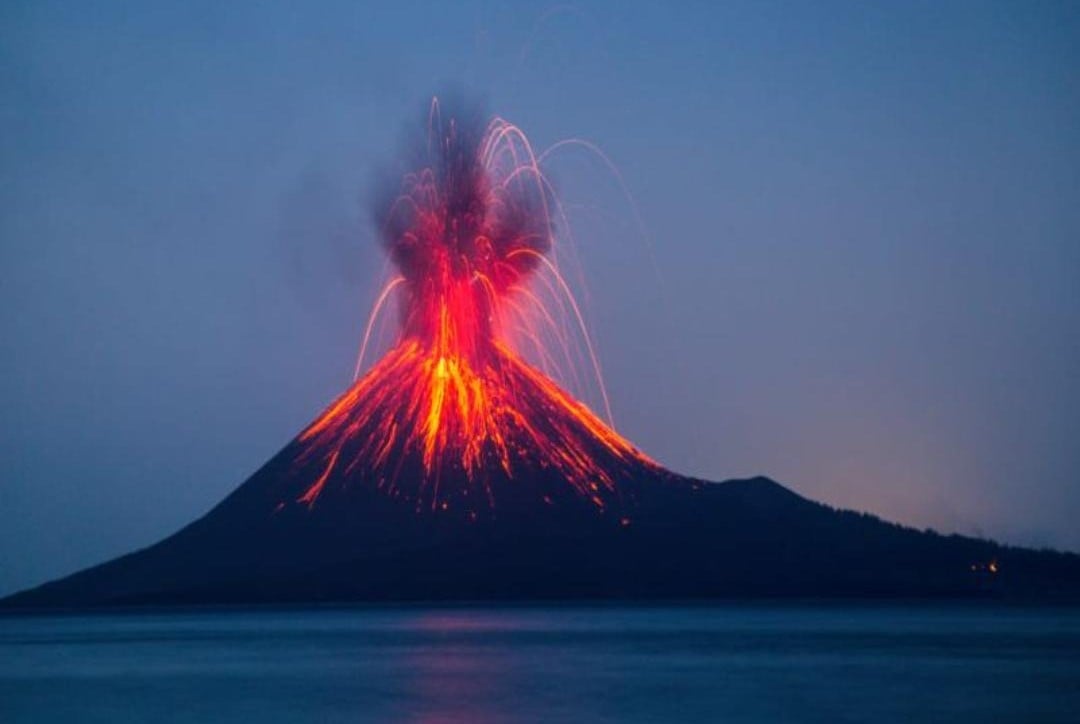 Nữ sinh năm 1994 có bản mệnh là Sơn Đầu Hỏa