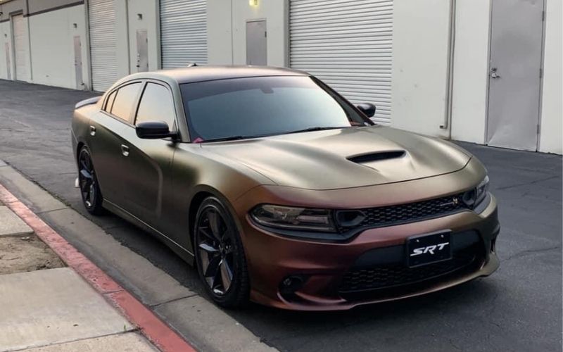 Tuổi Ất Hợi cũng có thể chọn xe màu nâu thuộc hành Thổ