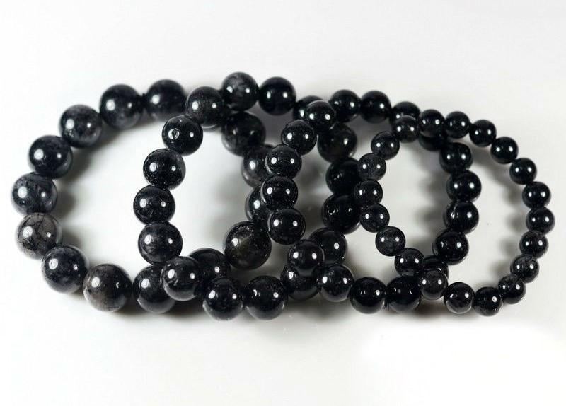 Gợi ý cách hóa giải bằng vật phẩm phong thủy khi dùng màu khắc