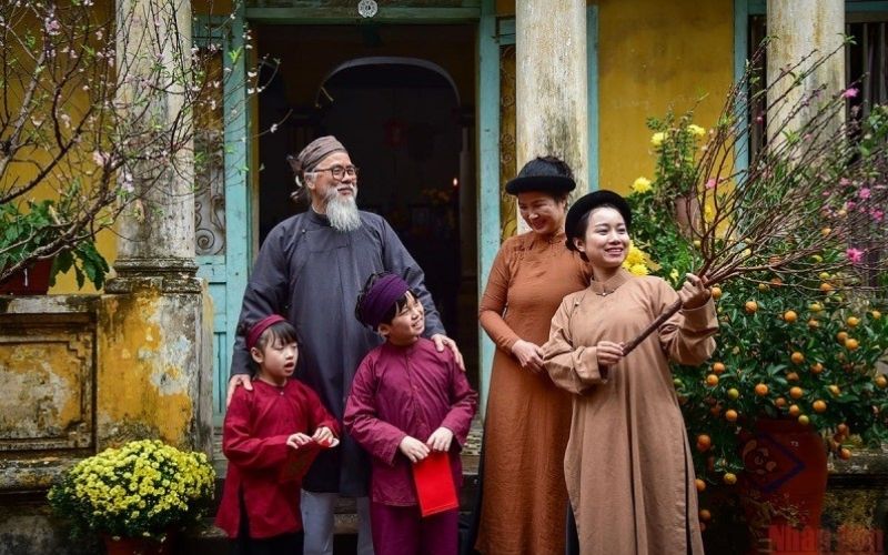 Giữ tâm thế tích cực khi xuất hành để đón may mắn trong năm mới