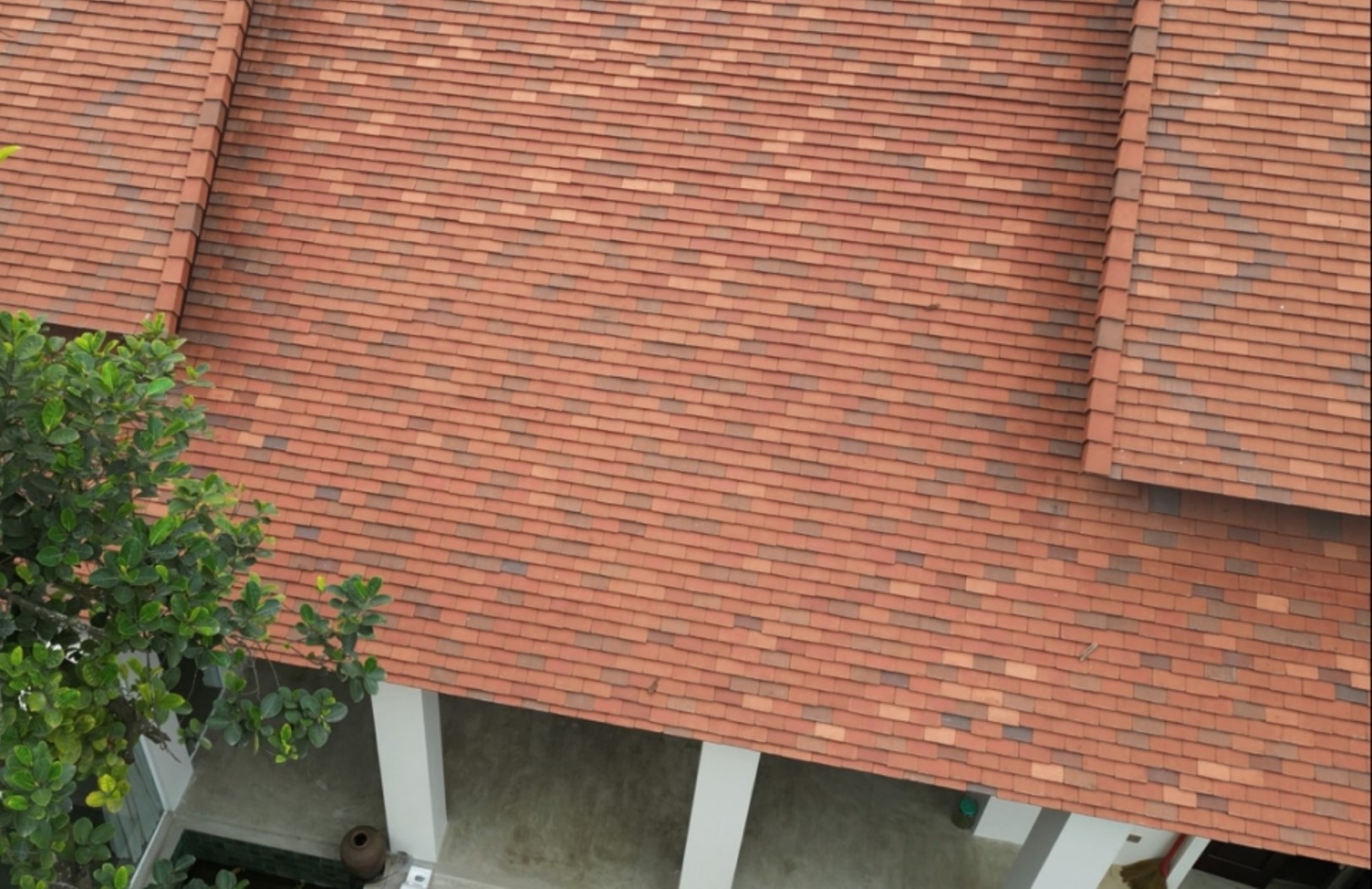 Nữ sinh năm 2007 thuộc mệnh Thổ – Ốc Thượng Thổ