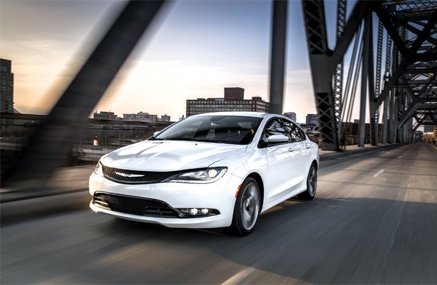 Xe màu đen dễ khiến bản mệnh 1998 rơi vào trạng thái không thoải mái