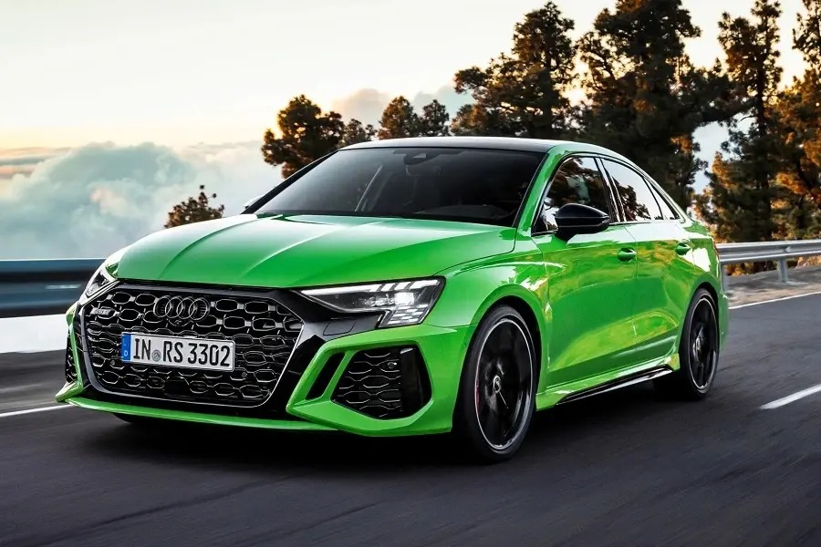 Xe màu trắng cũng không thực sự hợp với tuổi Mậu Dần 1998